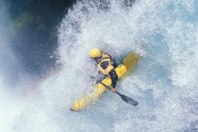 开云体育官方网站-国际热身赛中国女足迎战 球迷情绪再次高涨，国足热身赛2021